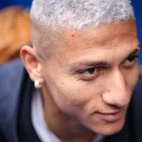 Alvo do Palmeiras na janela, Richarlison esteve na Academia de Futebol para consultar médico