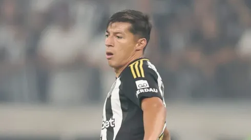 Alan Franco tem contrato renovado com o Galo