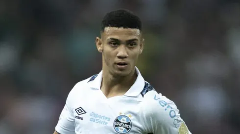 Gustavo Nunes, atacante ex-Grêmio, atualmente no Brentforf