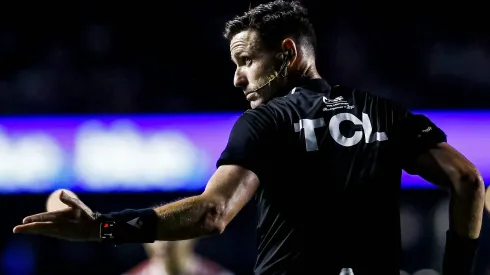 Escalação de Ramon Abatti Abel para o Gre-Nal gera reclamações da torcida do Grêmio.