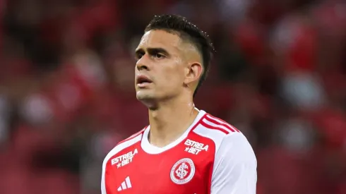 Rafael Borré, atacante do Internacional, durante partida no estádio Beira-Rio pelo Campeonato Gaúcho