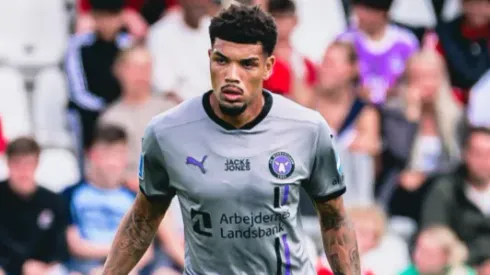 Juninho pelo seu ex-clube (Foto: Reprodução)