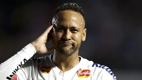 – Neymar tem a primeira grande polêmica no Santos