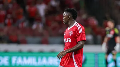 Carbonero jogador do Internacional durante partida contra o Caxias no estádio Beira-Rio pelo campeonato Gaúcho 2025. Foto: Maxi Franzoi/AGIF