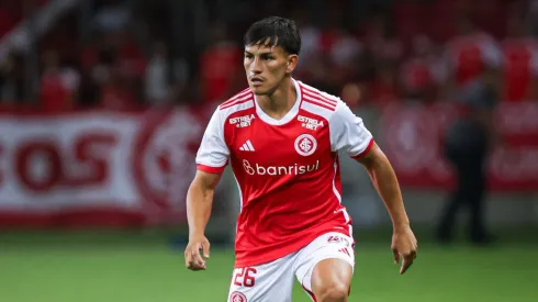 Bernabei jogador do Internacional – Foto: Maxi Franzoi/AGIF