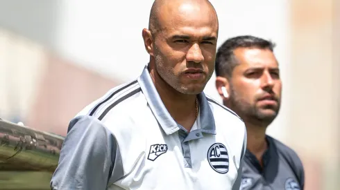 Roger Silva, ex-Inter, pode eliminar o Grêmio como técnico do Athletic-MG