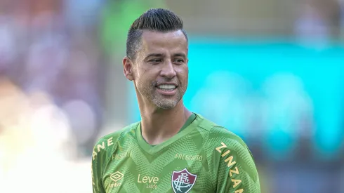 Fábio em ação durante partida do Flu