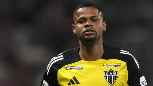Júnior Santos em uma das partidas com a camisa do Galo