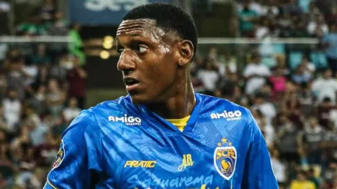 Max, atacante do Sampaio Corrêa-RJ