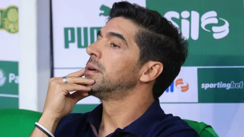 SP – SAO PAULO – 16/02/2025 – PAULISTA 2025, PALMEIRAS X SAO PAULO – Abel Ferreira tecnico do Palmeiras durante partida contra o Sao Paulo no estadio Arena Allianz Parque pelo campeonato Paulista 2025. Foto: Marcello Zambrana/AGIF