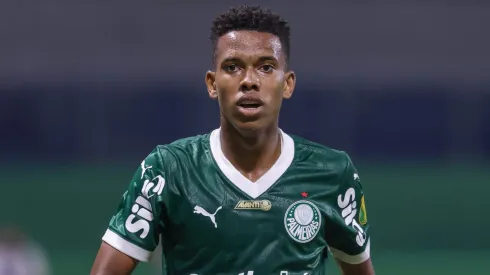 Estêvão tem só mais alguns meses no Palmeiras