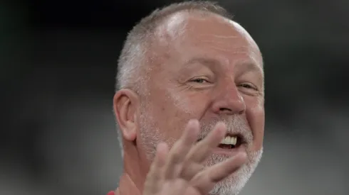 Mano Menezes acompanha equipe do Fluminense – Foto: Thiago Ribeiro/AGIF