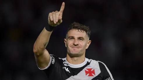 Vegetti em jogo pelo Vasco