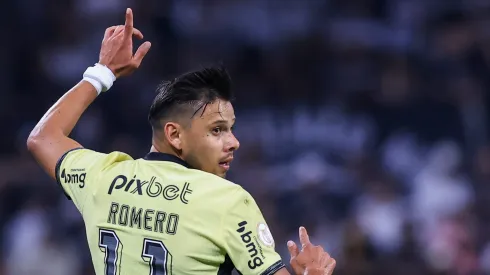 Ángel Romero voltará a São Paulo de avião de Leila Pereira junto de Richard Ríos para Corinthians x Palmeiras