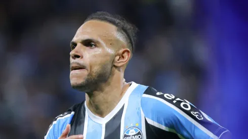 RS – PORTO ALEGRE – 04/10/2024 – BRASILEIRO A 2024, GREMIO X FORTALEZA – Martin Braithwaite jogador do Gremio comemora seu gol durante partida contra o Fortaleza no estadio Arena do Gremio pelo campeonato Brasileiro A 2024.