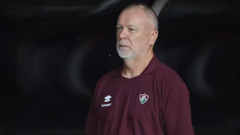 Mano Menezes no comando técnico do Fluminense – Foto: Fernando Torres/AGIF