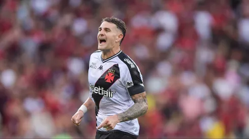 Vegetti em ação pelo Vasco durante a semifinal do Cariocão. Foto: Thiago Ribeiro/AGIF