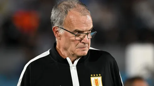 Bielsa elogia postura de Rochet em retorno aos gramados após lesão no Inter