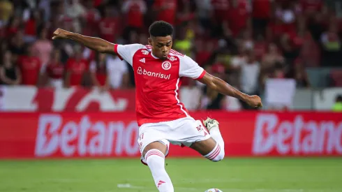 Victor Gabriel jogador do Internacional durante partida contra o Avenida no estádio Beira-Rio pelo campeonato Gaúcho 2025. Foto: Maxi Franzoi/AGIF