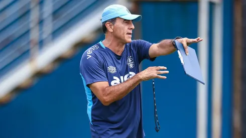 Gustavo Quinteros em treino no CT Luiz Carvalho – FOTO: LUCAS UEBEL/GREMIO FBPA