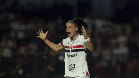 Jogadora do São Paulo em disputa da Supercopa 2025. Foto: Anderson Romao/AGIF