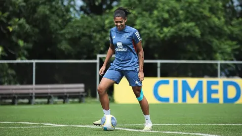 Rebeca Costa no Cruzeiro. Foto: Cruzeiro