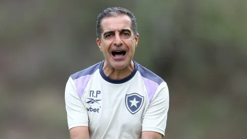 Paiva durante treinamento do Glorioso no Rio de Janeiro.