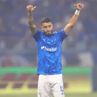 Criticado no início do ano, lateral-direito William vira líder de assistências do Cruzeiro