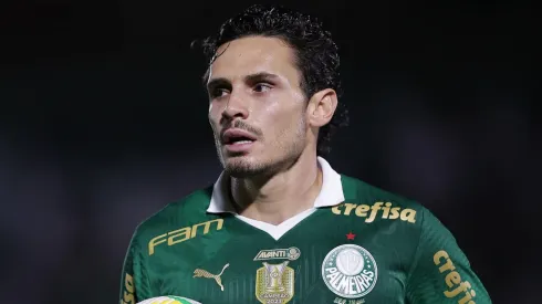 Raphael Veiga, jogador do Palmeiras, durante partida contra o Atlético-MG pelo Brasileirão 2024