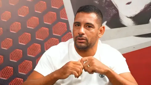 Diego Souza em entrevista para a Band – Foto: Reprodução/YouTube