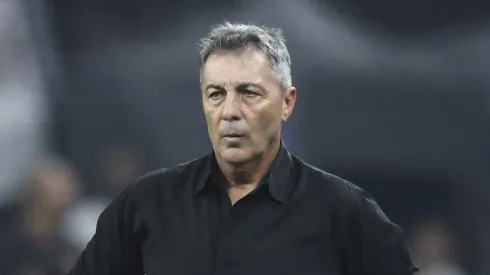 Kudelka durante a partida desta quarta-feira (2).