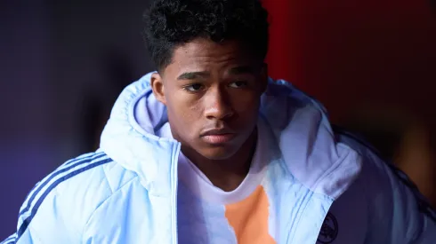 Torcida do Palmeiras acompanha a situação de Endrick.