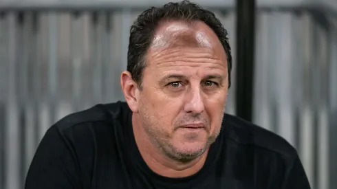 Rogério Ceni acusa o Botafogo de querer tumultuar o ambiente com interesse em Cauly e falta de proposta