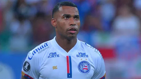 Volante atuou no Santos em 2023 – Foto: Walmir Cirne/AGIF.