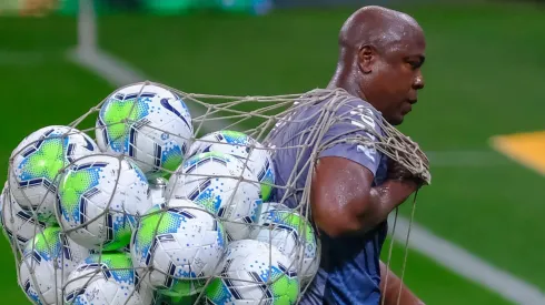 Arzul foi preprador de goleiros do Santos durante 14 temporadas