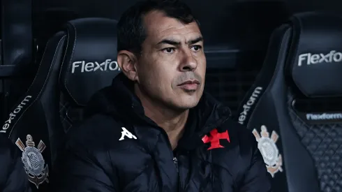 Fábio Carille pelo Vasco durante confronto contra o Corinthians – Foto: Fabio Giannelli/AGIF