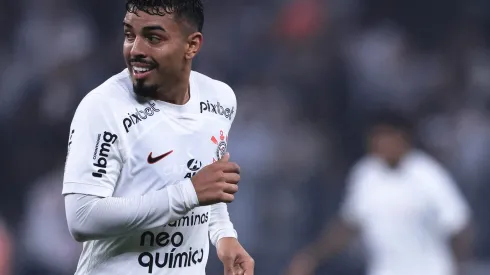 Matheus Bidu, jogador do Corinthians fala sobre andamento de renovação com o Timão