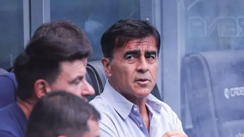 RS – PORTO ALEGRE – 01/02/2025 – GAUCHO 2025, GREMIO X SAO LUIZ-RS – Gustavo Quinteros tecnico do Gremio durante partida contra o Sao Luiz-RS no estadio Arena do Gremio pelo campeonato Gaucho 2025. Foto: Maxi Franzoi/AGIF