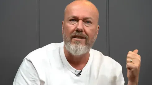 Fabiano Baldasso em programa de debates – Foto: Reprodução / YouTube