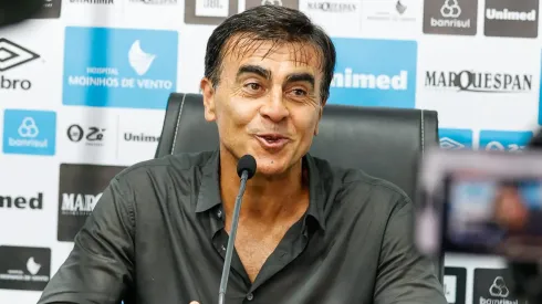 Mesmo criticado, Quinteros tem quase 60% de aproveitamento no Grêmio