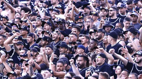 Torcida do Corinthians durante partida contra Vasco no estádio Arena Corinthians pelo campeonato Brasileiro A 2024. Foto: Marcello Zambrana/AGIF