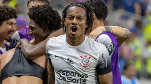 André Carrillo é titular incontestável do Corinthians