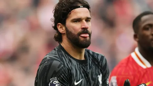 Alisson tem proposta da Turquia e pode estar encerrando seu ciclo no Liverpool (Photo by Carl Recine)
