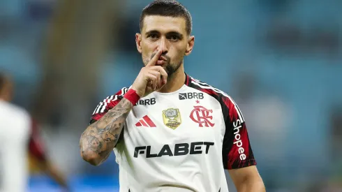 Arrascaeta brilhou e marcou duas vezes – Foto: Pedro H. Tesch/Getty Images.