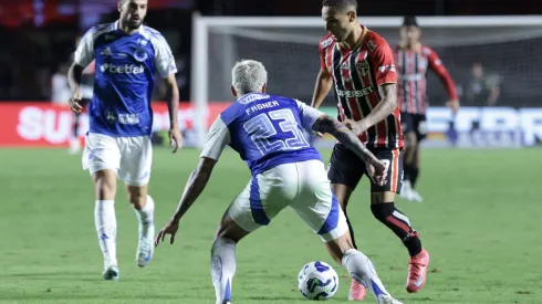 SP – SAO PAULO – 13/04/2025 – BRASILEIRO A 2025, SAO PAULO X CRUZEIRO – Alves jogador do Sao Paulo durante partida contra o Cruzeiro no estadio Morumbi pelo campeonato Brasileiro A 2025. Foto: Marcello Zambrana/AGIF