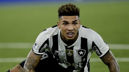 Igor Jesus foi titular em Botafogo x São Paulo.