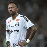 Neymar sente nova lesão como titular do Santos e sai chorando na Vila Belmiro