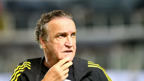 Cuca pede Jair de volta ao Atlético-MG e Vasco não se opõe à transferência