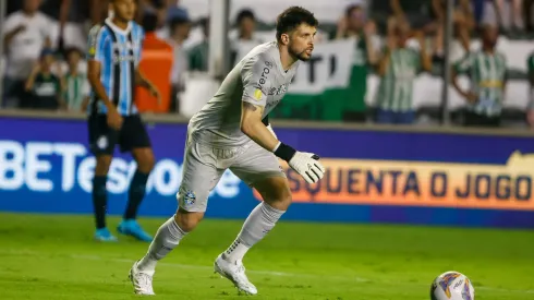 Tiago Volpi é o goleiro do Grêmio. Foto: Luiz Erbes/AGIF