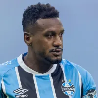 Decisão polêmica sobre escalação de Edenílson no Gre-Nal 447 gera crítica: “É muita humilhação”